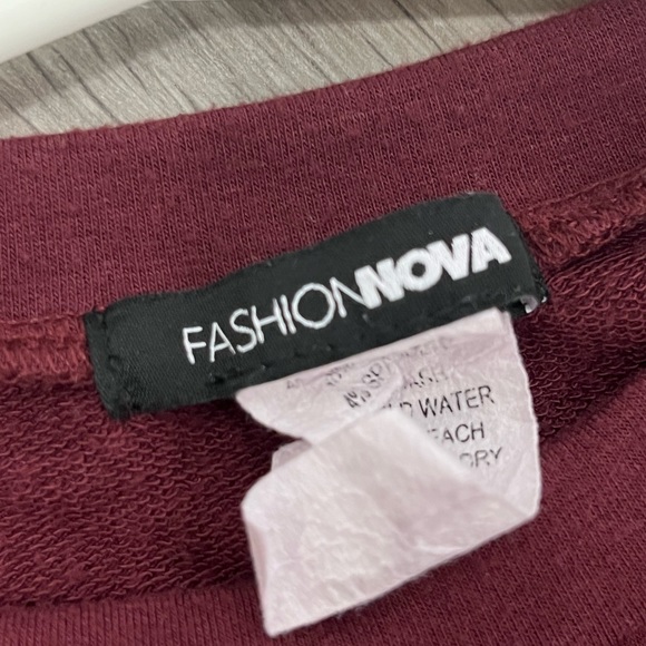 FASHION NOVA BURGUNDY MIDI SKIRT AND TOP SET - Picture 7 of 7